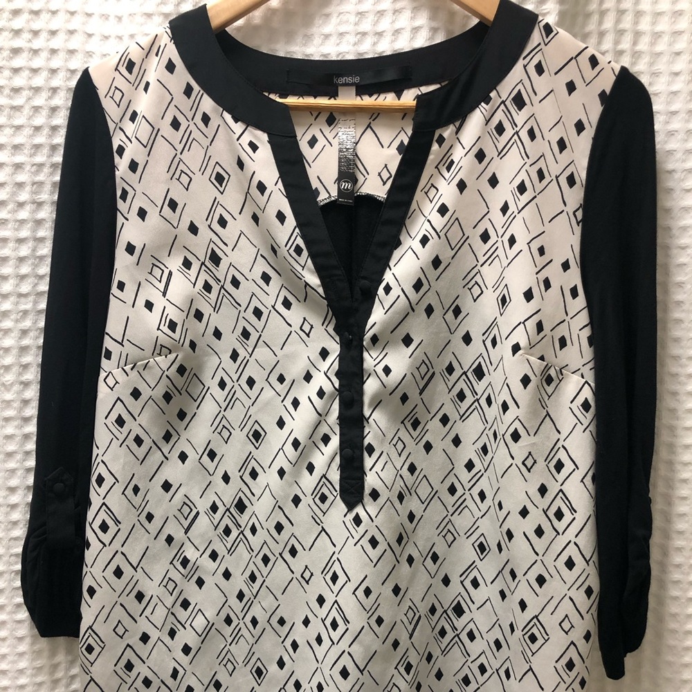Black and white Kenzie blouse